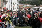 President welcomed by the people of Lagares
