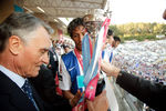 Awarding Cup to F.C. Porto